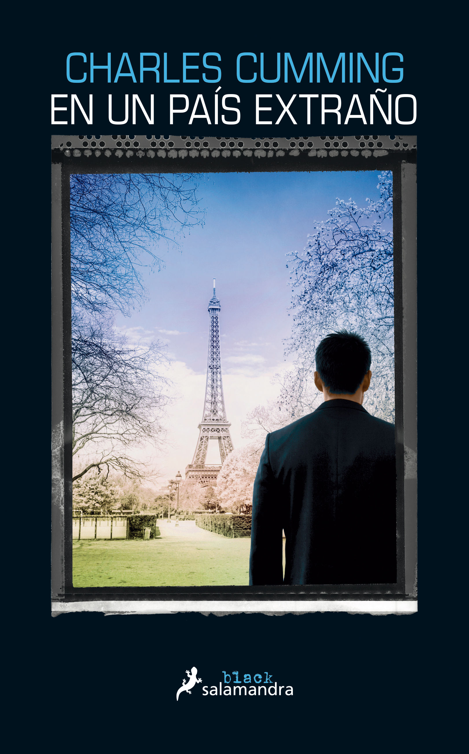 EN UN PAÍS EXTRAÑO (SERIE THOMAS KELL 1).