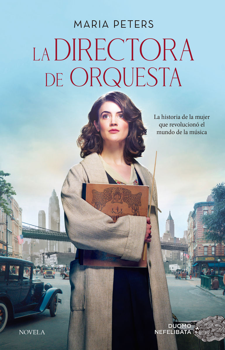 LA DIRECTORA DE ORQUESTA.