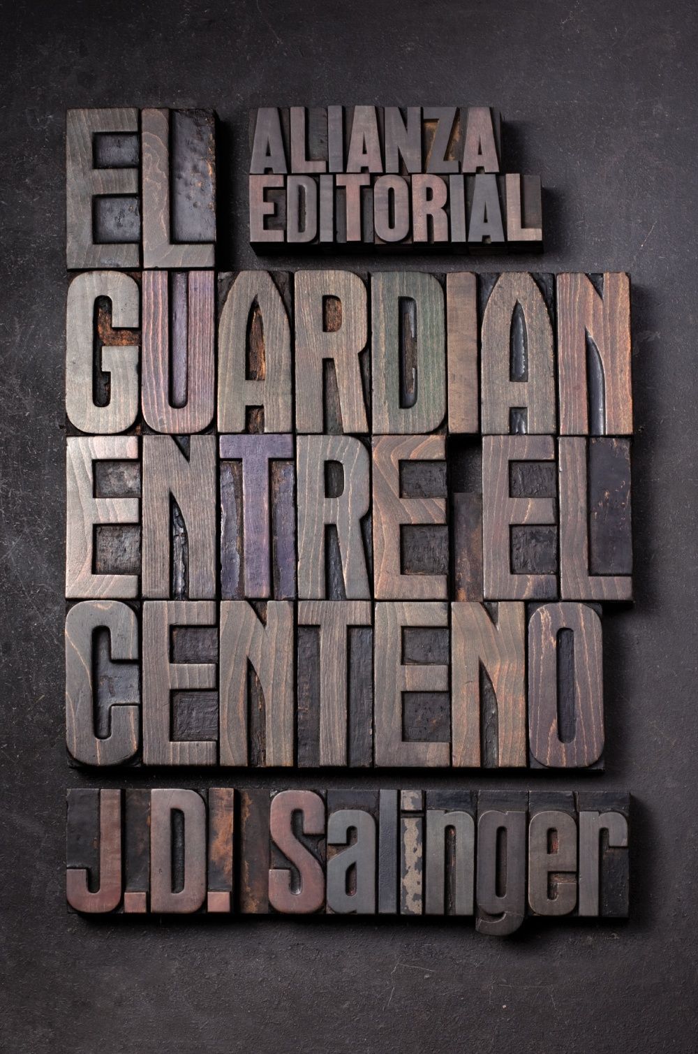 EL GUARDIÁN ENTRE EL CENTENO. 