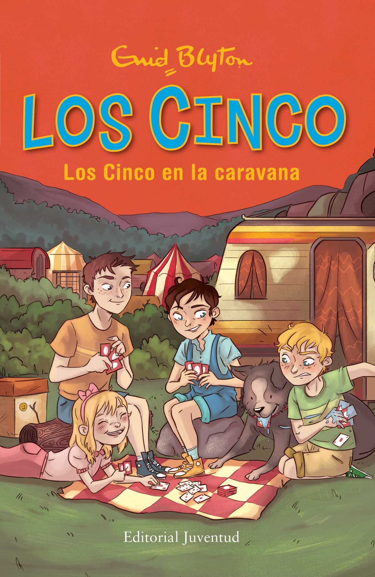 LOS CINCO EN LA CARAVANA.