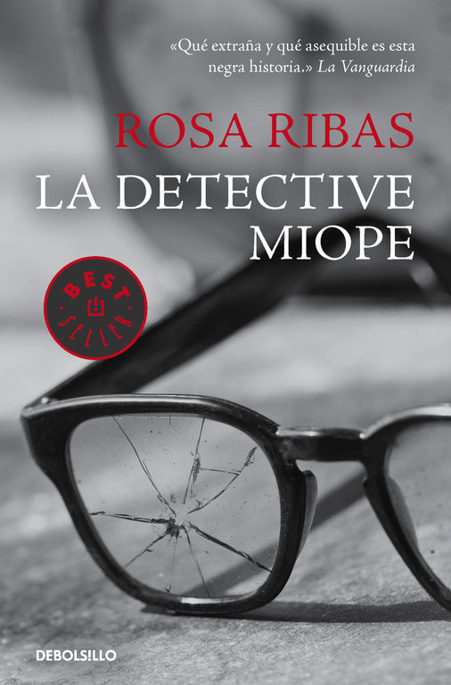 LA DETECTIVE MIOPE