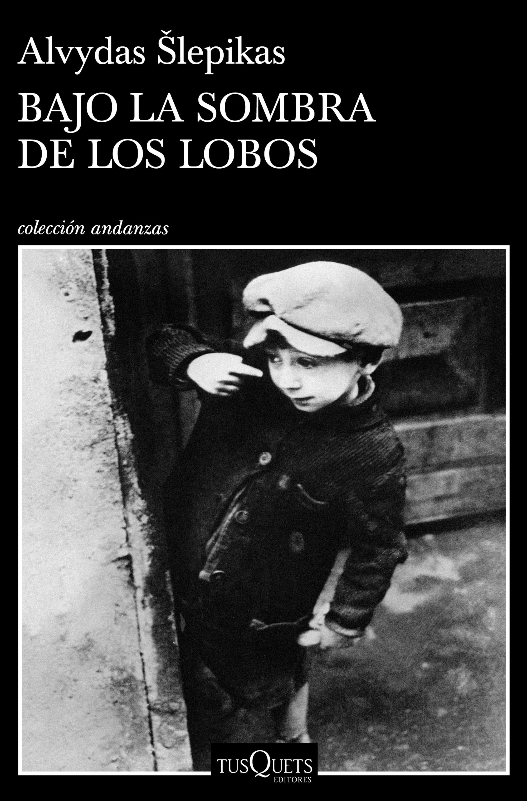 BAJO LA SOMBRA DE LOS LOBOS. 