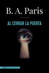 AL CERRAR LA PUERTA.